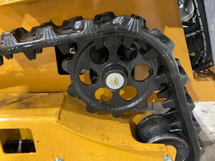 #1004-•-unused-ky460-mini-skid-steer-image-14