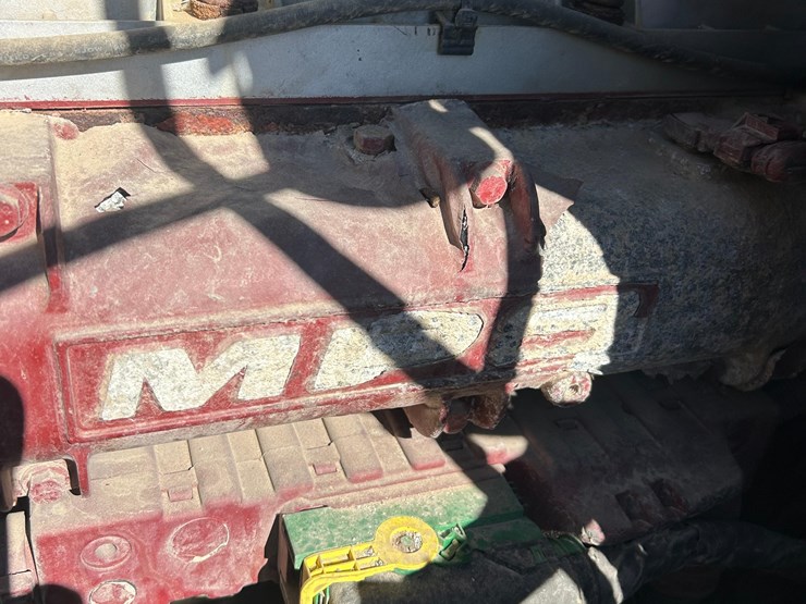 2011-mack-tender-truck-w/adams-rear-discharge-bed-auger-image-91