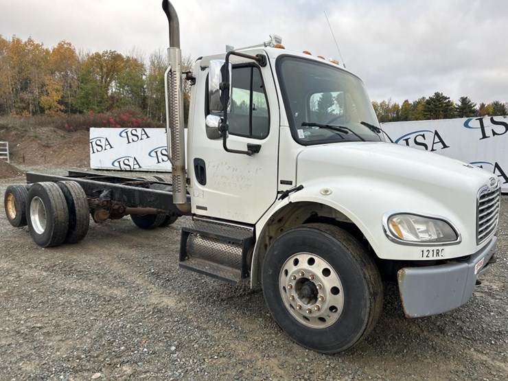 #5016-•-2008-freightliner-business-class-m2-cab-chassis-image-7