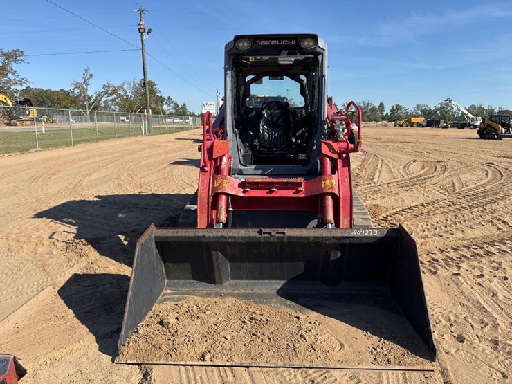 2022-takeuchi-tl12r2-image-7