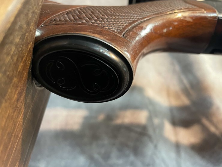 #2104-•-winchester-model-120-12-ga.-pump-action-shotgun,-sn:-l737023-image-23