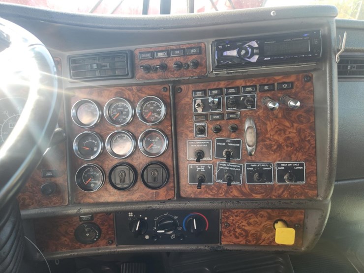 kenworth-t800-image-51