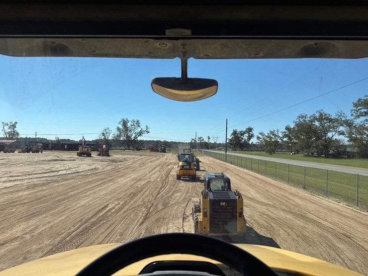 2019-caterpillar-740-gc-image-26