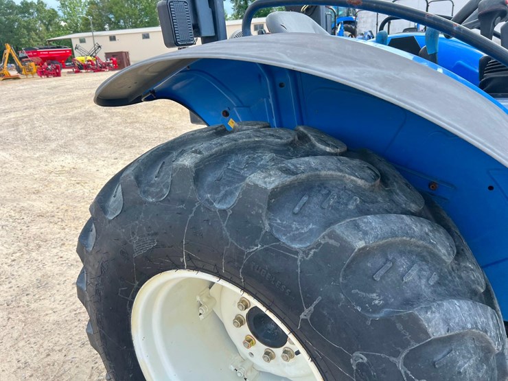 2020-new-holland-workmaster-105-image-25