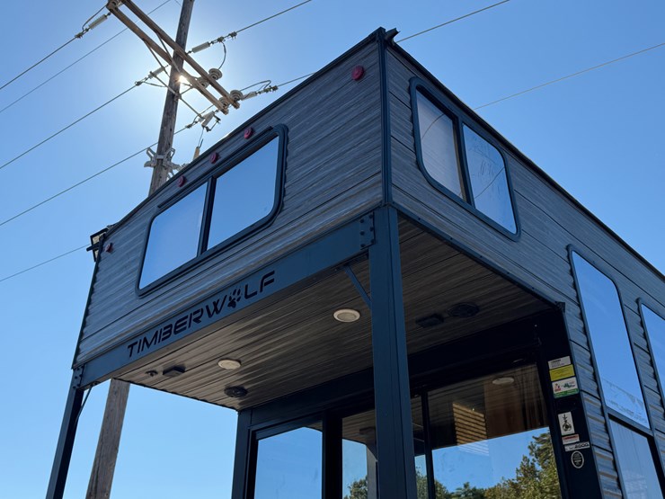 #6895-•-2024-forrest-river-timberwolf-mini-loft-camper-image-12