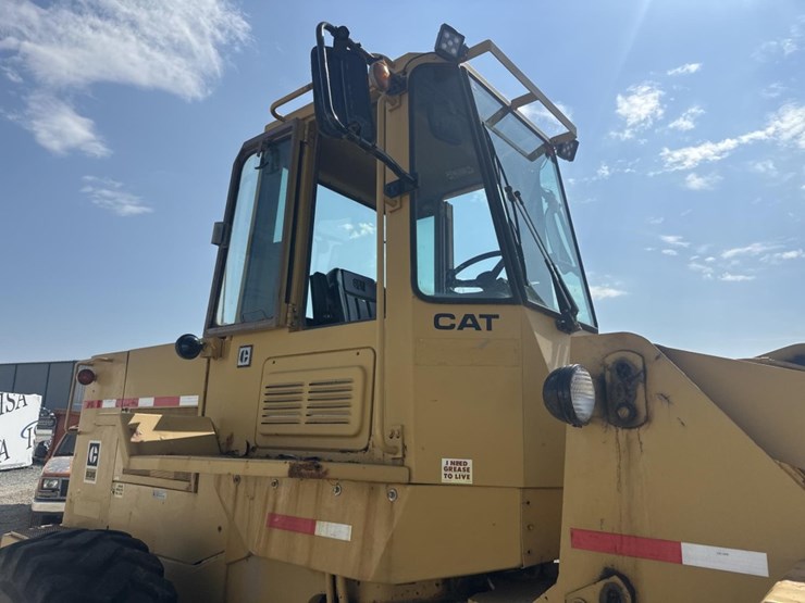 caterpillar-936-image-14