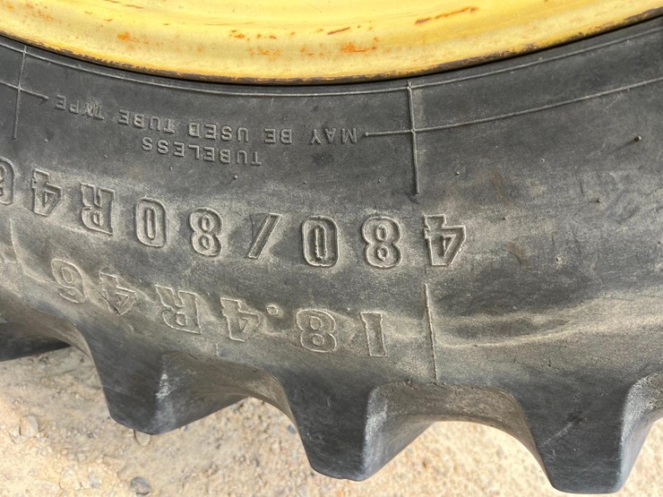 2012-john-deere-7230r-image-16