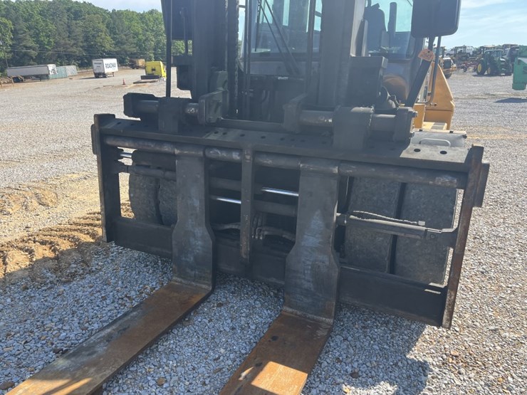 2018-hyundai-80d-9-image-9