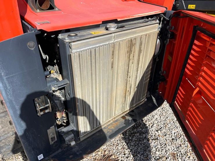 2021-kubota-svl75-2-image-9