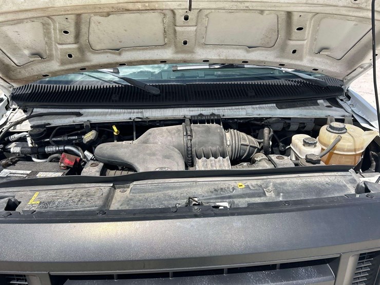 2011-ford-cargo-image-7