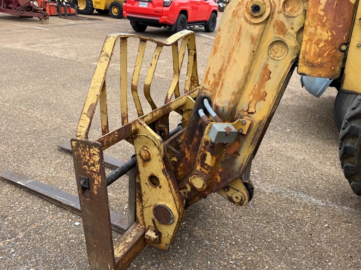 caterpillar-th63-image-39