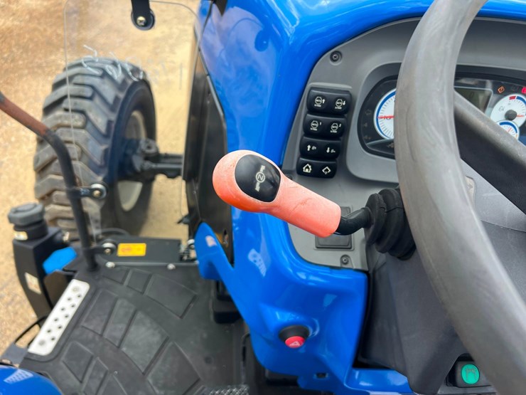 2022-new-holland-workmaster-120-image-10