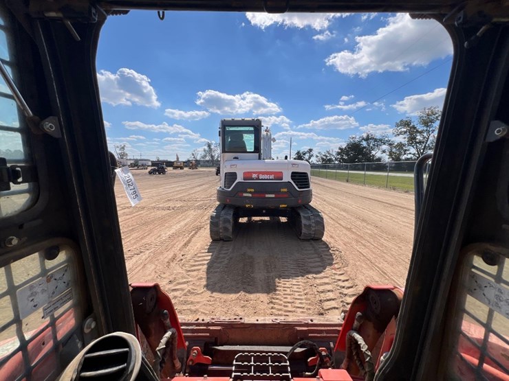 2017-kubota-svl75-2-image-37