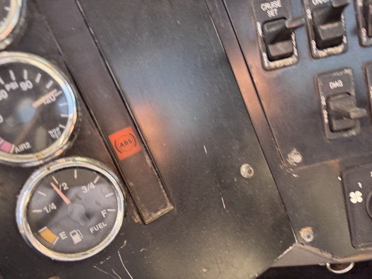 2001-international-2001-image-11