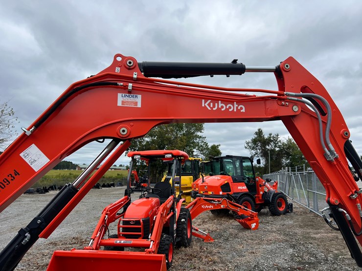 2023-kubota-kx057-5-image-3