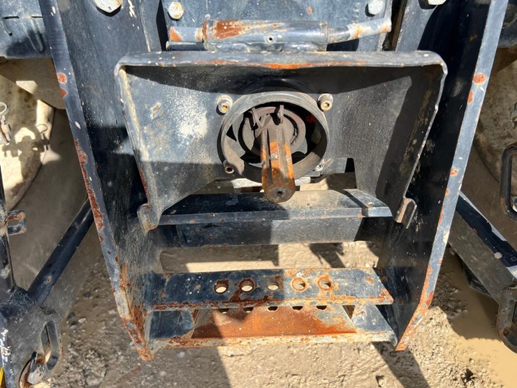 new-holland-tl100a-image-16