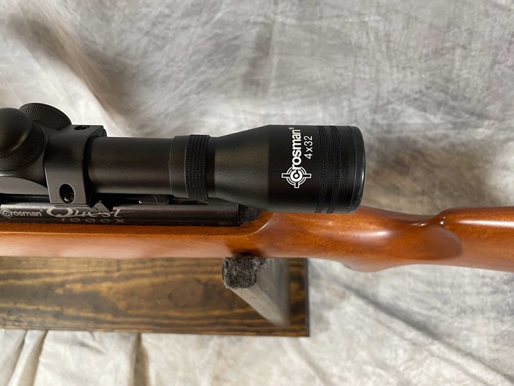 #2056-•-crossman-quest-1000x-air-gun-image-15