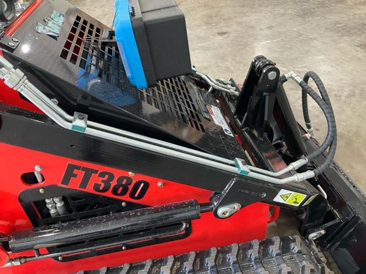 #1018-•-unused-future-ft380r-mini-skid-steer-image-42