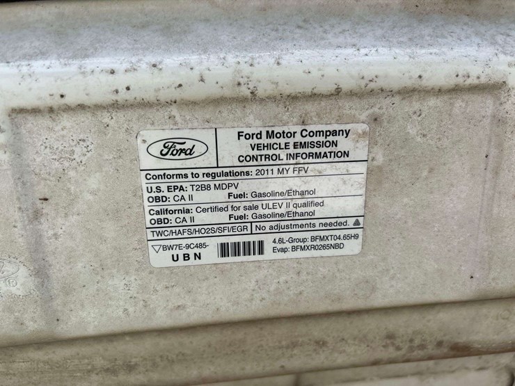 2011-ford-cargo-image-10