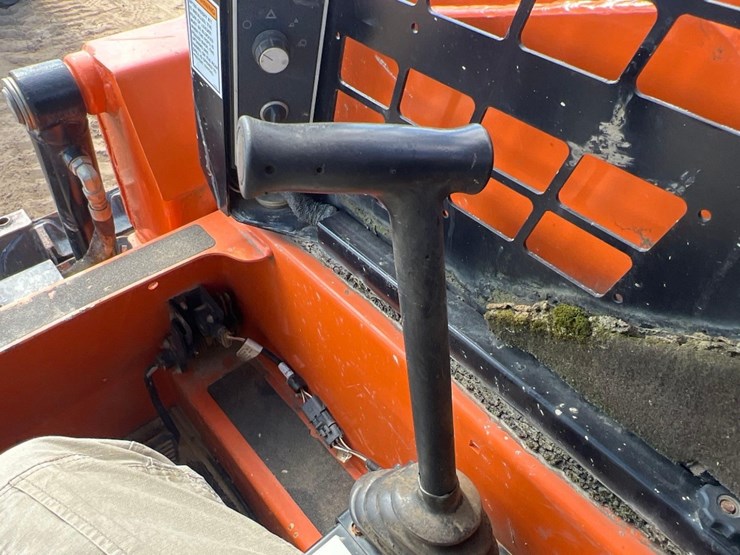 2019-gehl-rt105-image-26