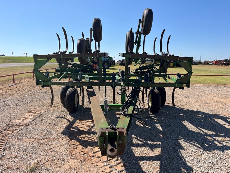 1990-john-deere-610-image-3