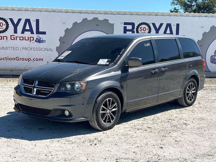 2018-dodge-grand-caravan-se-image-1