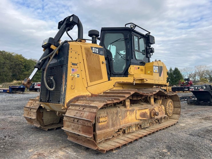 2015-caterpillar-d7e-lgp-image-8