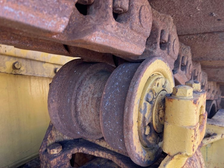 2006-caterpillar-d8t-image-16