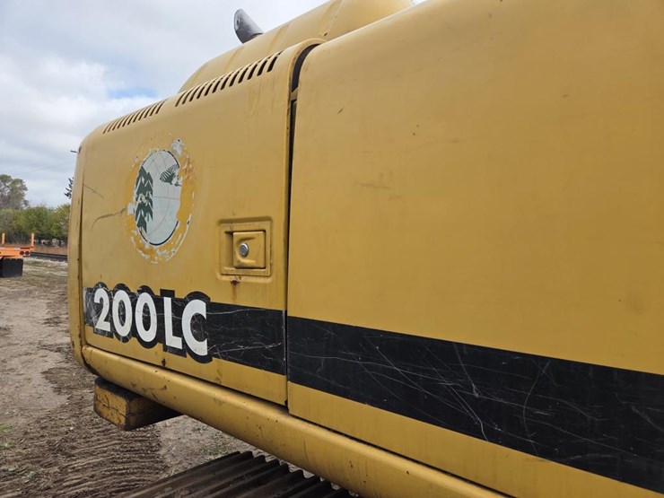 1999-john-deere-200-image-33