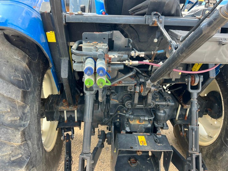 2020-new-holland-workmaster-105-image-12