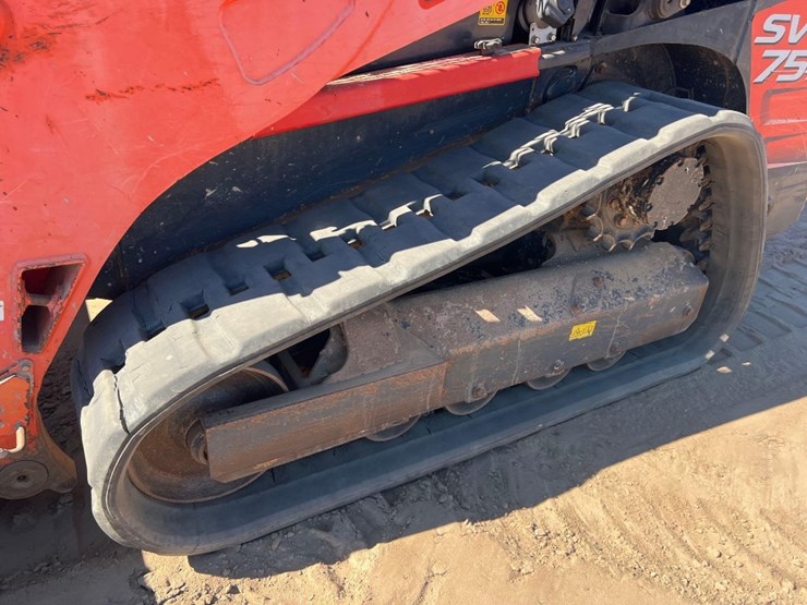 2017-kubota-svl75-2-image-9