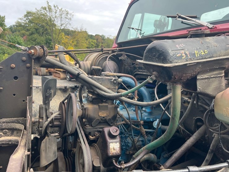 1983-international-s-series-water-truck-image-14