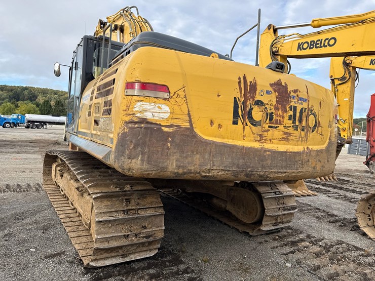 2015-kobelco-sk350-lc-9-image-4