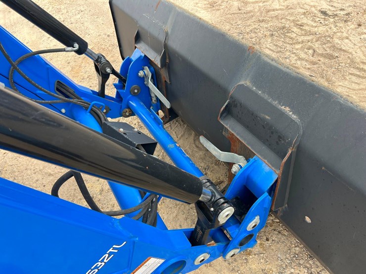 2019-new-holland-workmaster-95-image-24