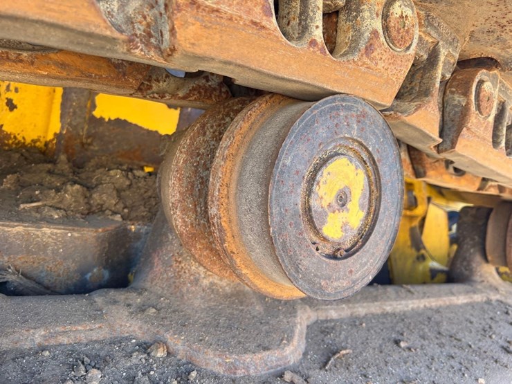 2021-komatsu-d71px-24-image-17