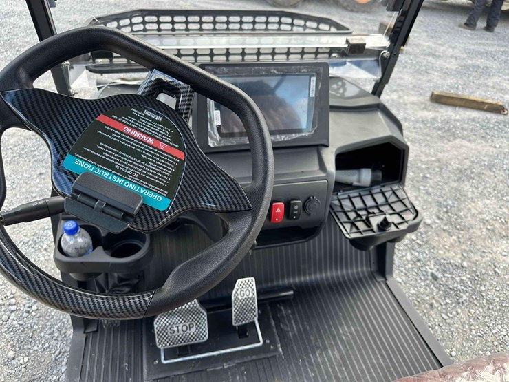 unused-irgc80-battery-powered-golf-cart-image-12