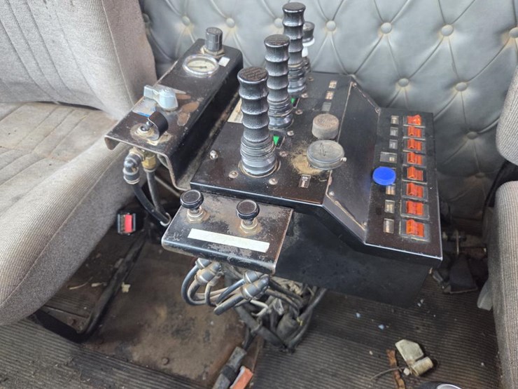 #2291-•-2003-western-star-quad-axle-dump-truck-image-77