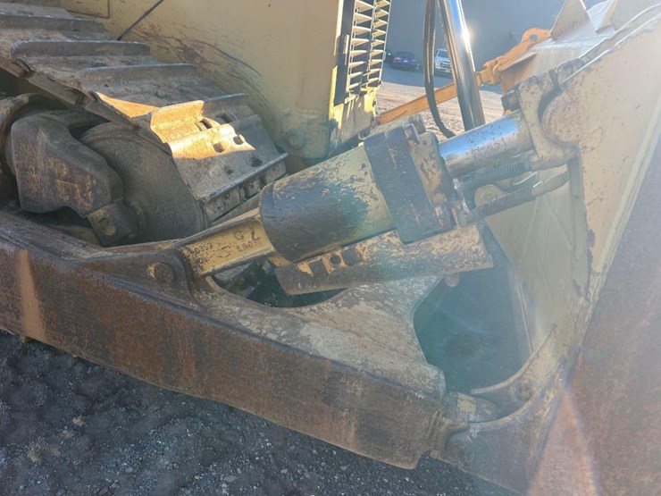 caterpillar-d6r-xl-image-10