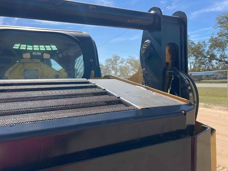 2019-caterpillar-259d-image-21