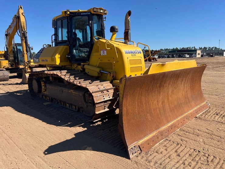 2021-komatsu-d71px-24-image-6