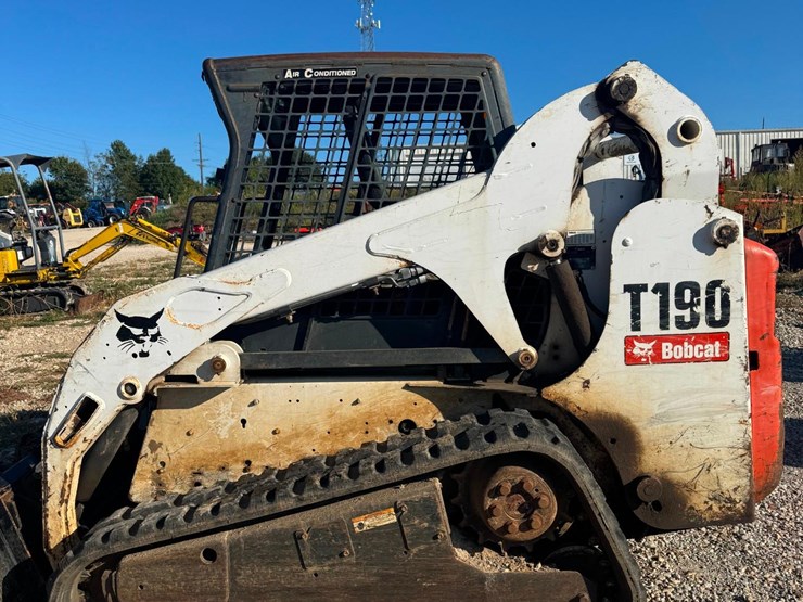2008-bobcat-t190-image-4