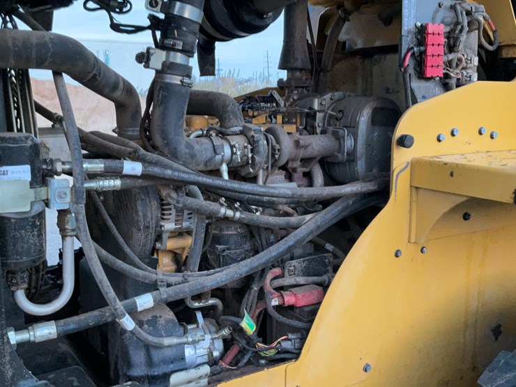 2014-caterpillar-914k-image-36