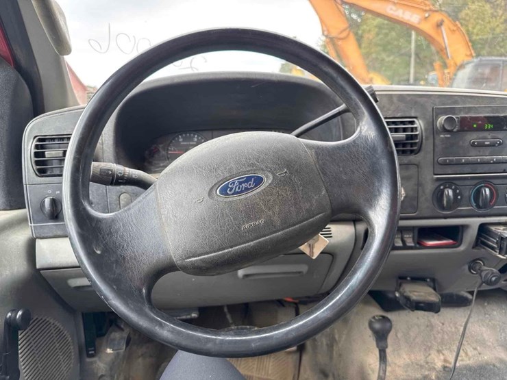 2005-ford-f450-xl-image-28