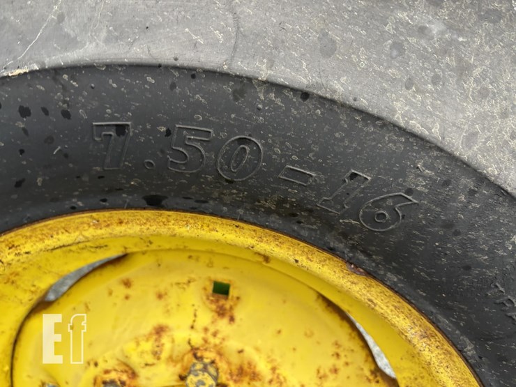 1979-john-deere-2440-image-5