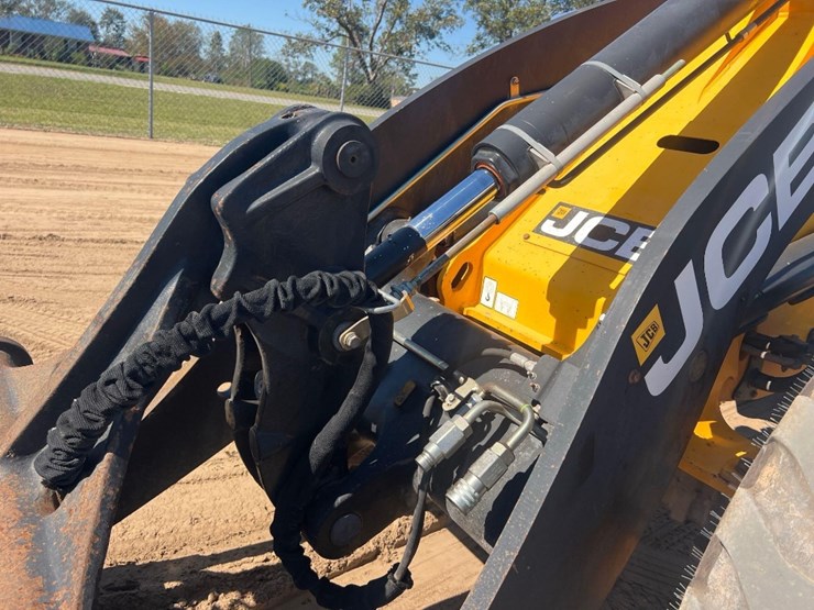 jcb-409t4-wheel-loader-image-11