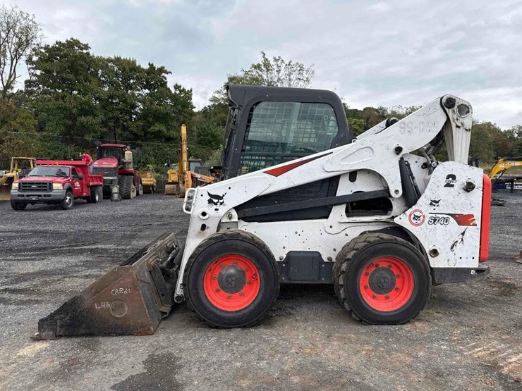 2021-bobcat-s740-image-1