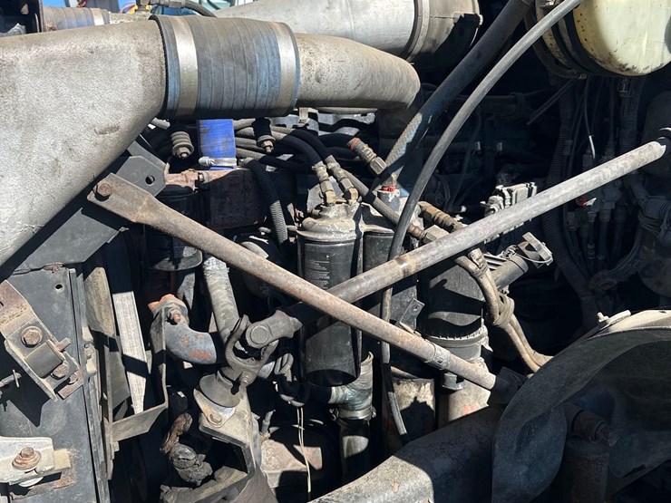 2003-mack-cv713-roll-off-image-13