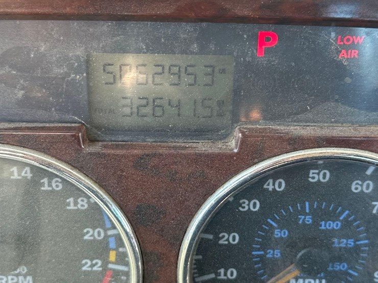 2003-mack-cv713-roll-off-image-12