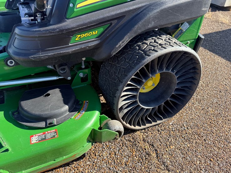 john-deere-z960m-image-16