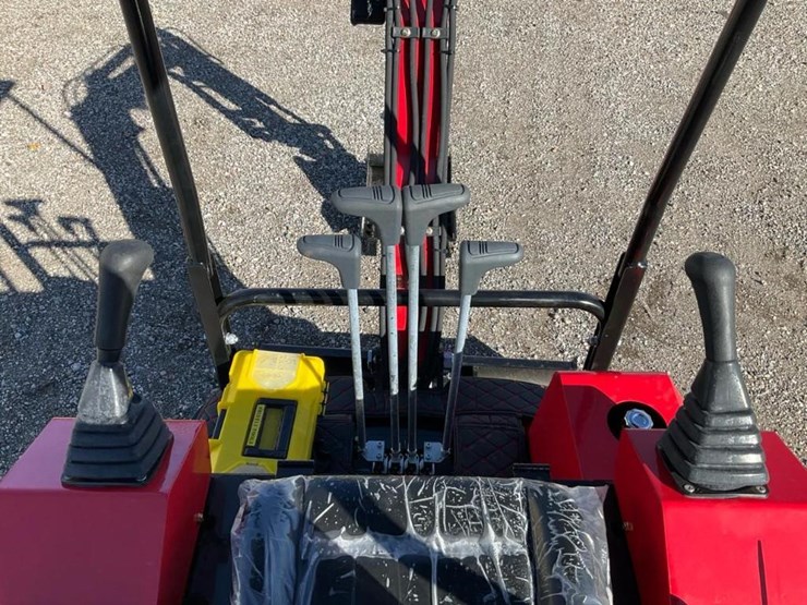 #1203-•-unused-future-ft15-mini-excavator-image-24